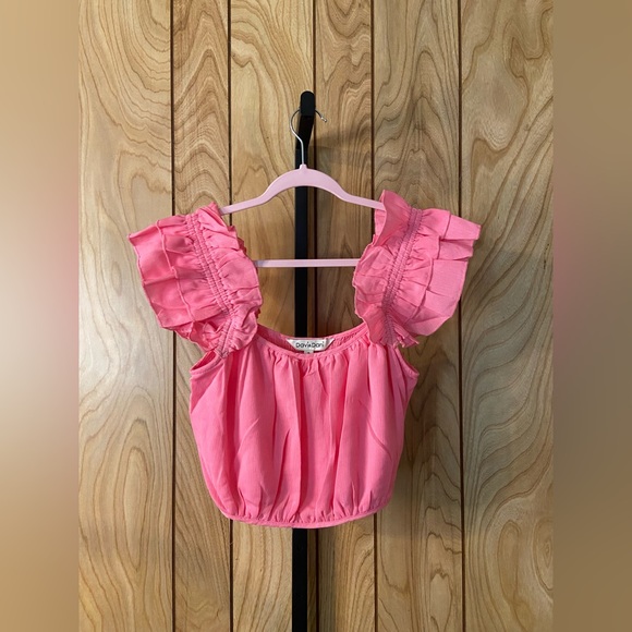DAVI & DANI Pink Ruffle Sleeve Smocked Back Crop Top - Picture 1 of 10